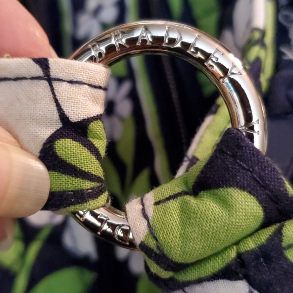 Vera Bradley LUCKY YOU large crossbody bag bucket purse green navy white - Picture 9 of 11